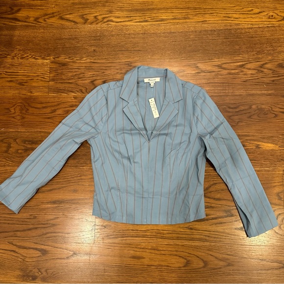 Madewell Poplin Hook-Front Shrunken Shirt - Picture 6 of 6